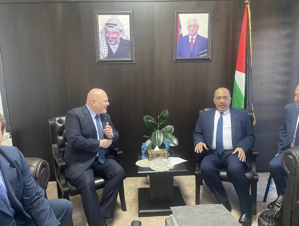 #ICC Prosecutor <a href="/KarimKhanQC/">Karim A. A. Khan KC</a> has arrived in #Ramallah.

Prosecutor Khan will meet w/ their Excellencies the President, Prime Minister and Minister of Justice of the State of #Palestine.  

During his visit the Prosecutor will also meet with survivors and the families of victims.