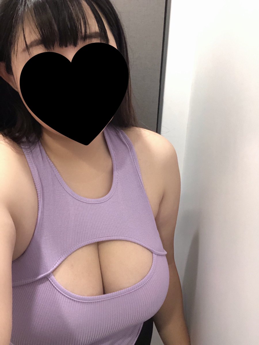 ：遇到女生第一眼你都看哪裡呢
：眼睛👀
：因為是靈魂之窗（？
：確認她沒在看我我才能看其他地方～

這也算誠實的一種嗎😂😂 https://t.co/fF1eISvdkH