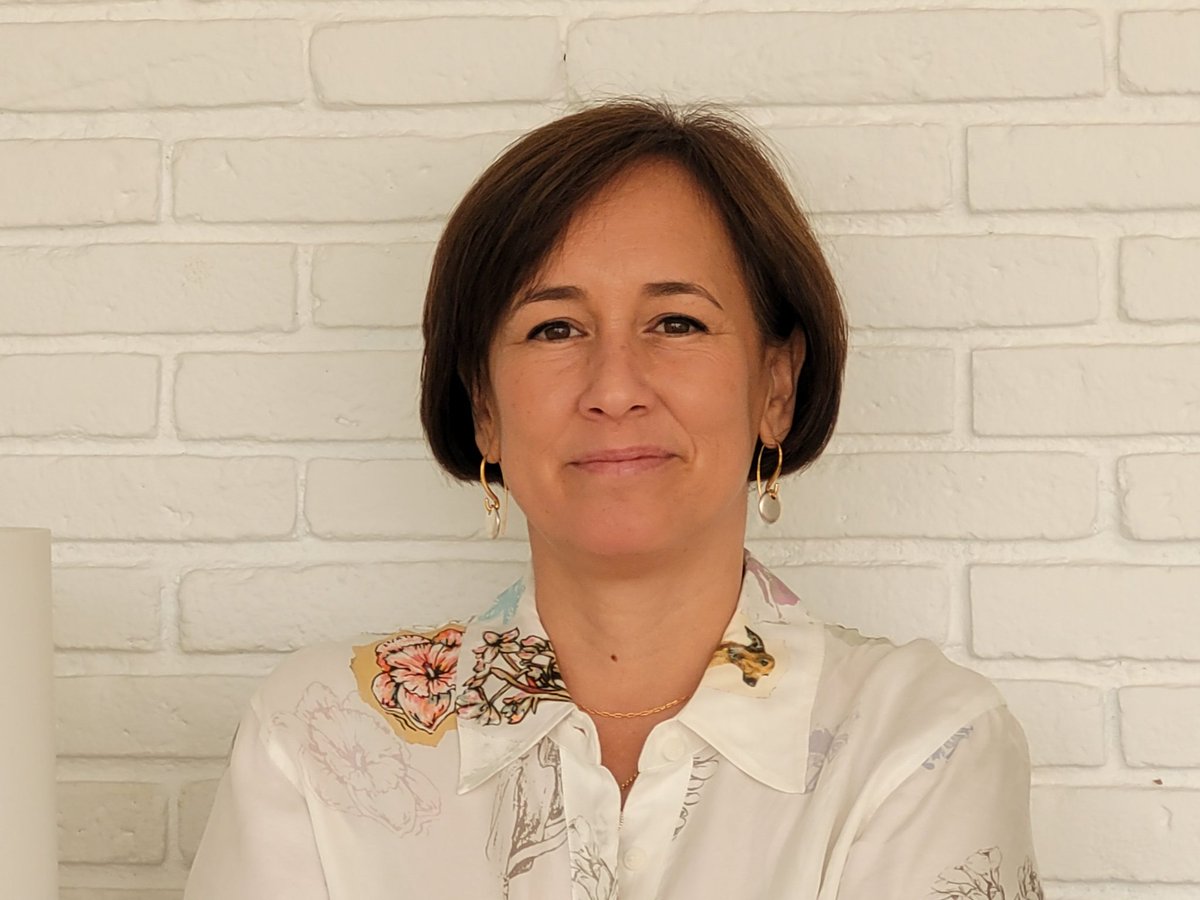 Feliç de compartir que he estat entrevistada per <a href="/SomdonesC/">@somdones.cat</a>  ! 🎉 Agraeixo l'oportunitat de compartir la meva trajectòria professional, la meva <a href="/MonHappyMon/">Monday Happy Monday</a> i la meva visió del món✨
📖 lnkd.in/dmJeSP_y
🎧 lnkd.in/dnYcVgDK
#Dones #Professionals #Pedagogia #Innovació