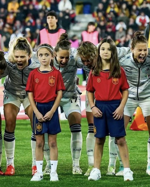 cerettta's tweet image. Tutto qui 🦁🇮🇹