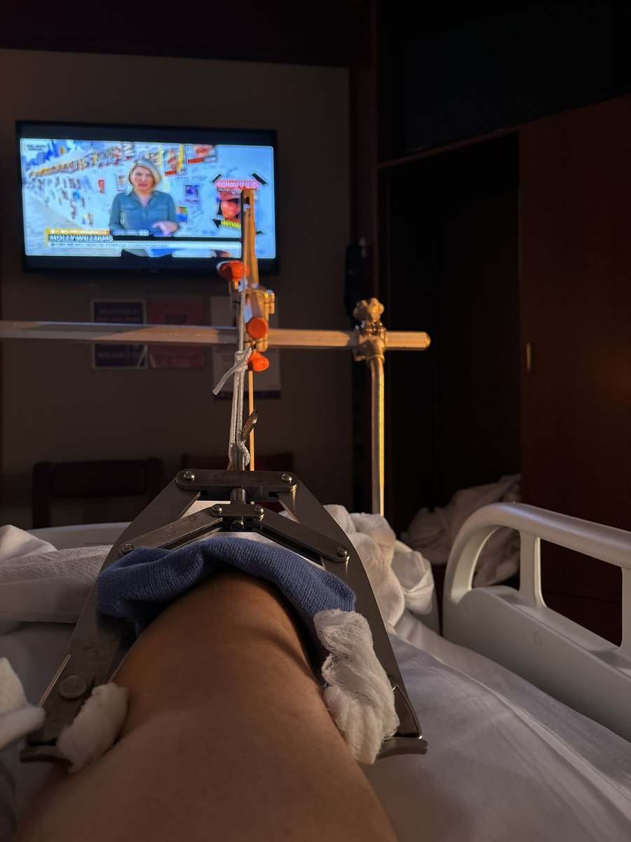 ligma_schlong's tweet photo. Hey there everyone, I was in a terrible car accident at work on November 27th that resulted in a lot of serious injuries and also me losing a couple of my very, very, close friends. If anyone would like to donate to me while I’m in the hospital it would be greatly appreciated.❤️ https://t.co/NYC4yvFNwL