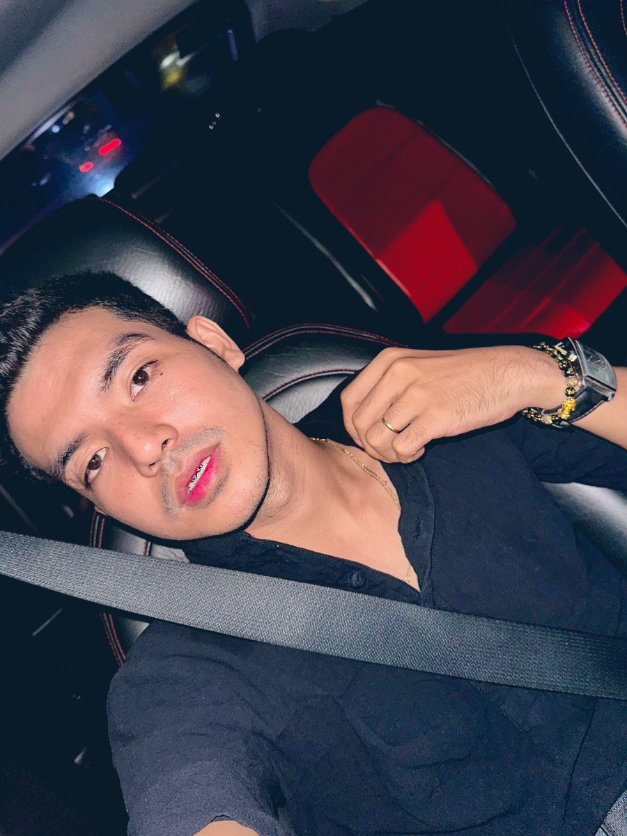 John_Brix07's tweet photo. sana hindi ako ma late😩 grabeng traffic👀 https://t.co/LgMiqkhK39