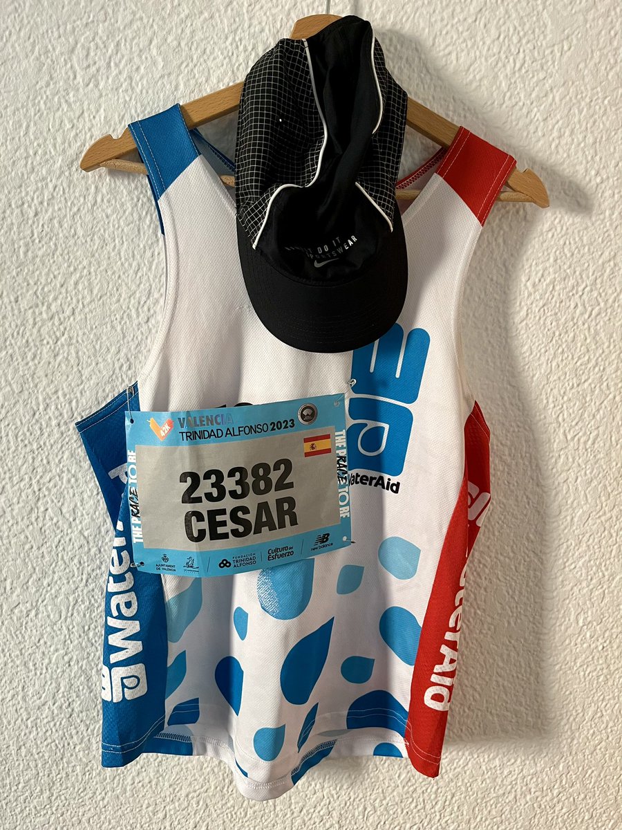 Run_Cesar_Run's tweet image. Marathon 19 in Valencia to help support people in need to get access to clean drinking water! Let’s do this❤️ 💦