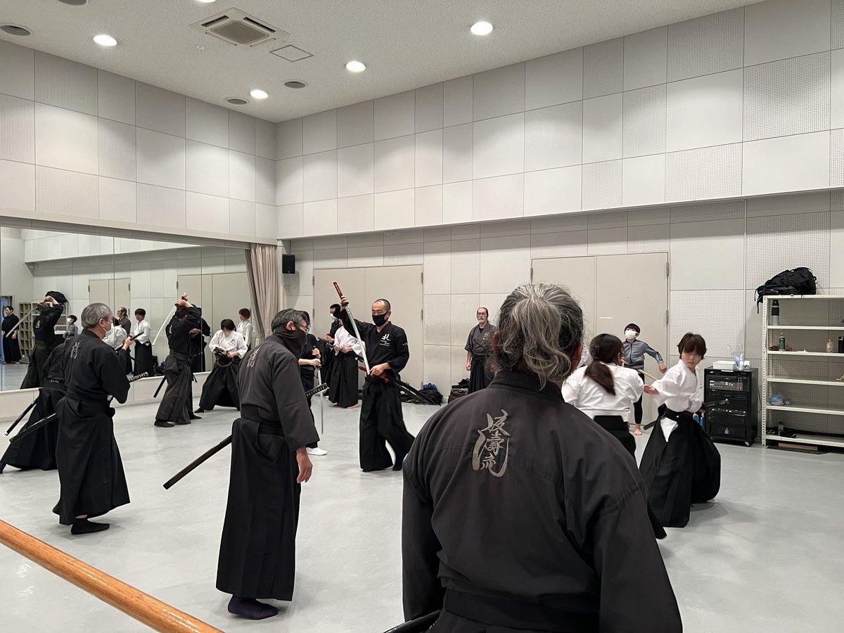 action_bukai's tweet photo. 本日の殺陣技斗ワークショップ終了しました。
来週がいよいよアクションライセンス認定会
楽しみです。 https://t.co/dmJdBFSFoh