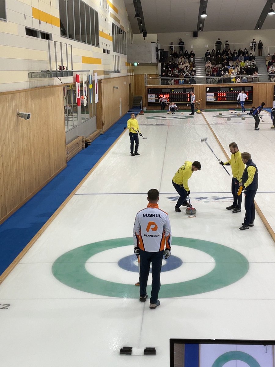 TeamIshimura's tweet photo. 軽井沢国際カーリング選手権　2023

男子準決勝

#カーリング
#curling
#軽井沢国際カーリング https://t.co/1RQer0Zz6u