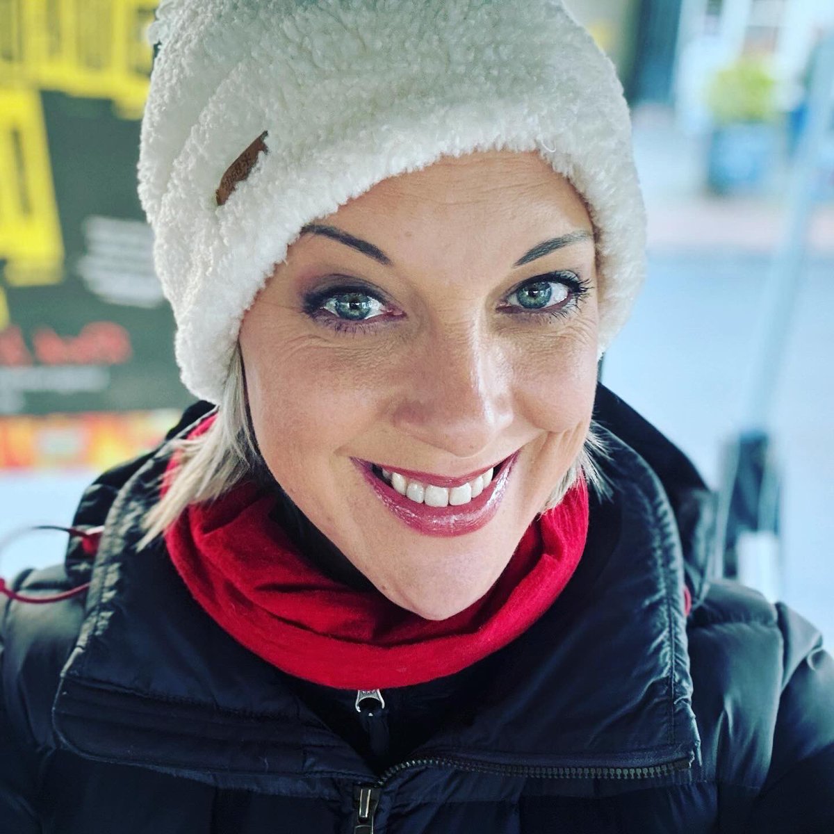 BongosRockNRoll's tweet photo. It’s TODAY! Find us at @KnutsfordXmas #knutsford #cheshire with our FAMOUS #chillis for #christmas all #homemade and #delicious ready to #rock your tastebuds! Come see us we’re somewhere near WH Smith’s until 7pm! #buybongos #bongochilli https://t.co/7gOO4m85Oe