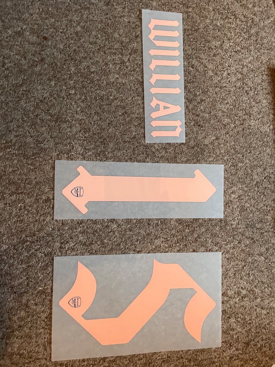 Would anyone have use for either a 1,5 or Willian nameset for the arsenal 20/21 third cup print official, for free would just need to pay postage ❤️