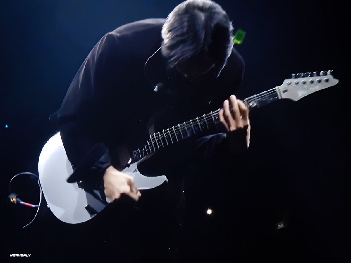 heavenly_0302's tweet image. the details of rockstar! ⭐️🎸

#원빈 #WONBIN
#라이즈 #RIIZE