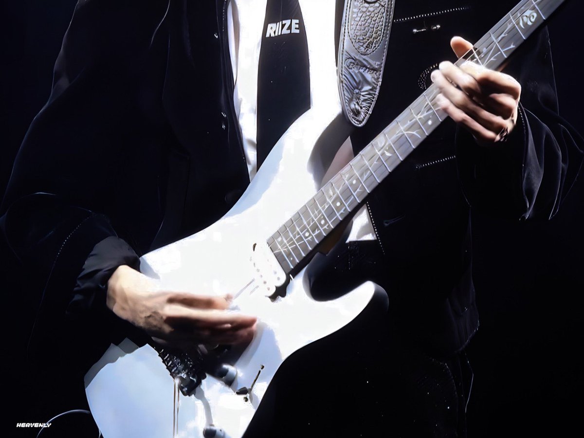 heavenly_0302's tweet image. the details of rockstar! ⭐️🎸

#원빈 #WONBIN
#라이즈 #RIIZE