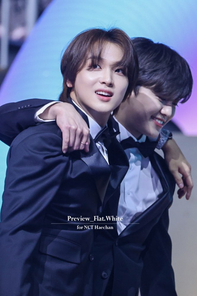 Flat.White tweet media