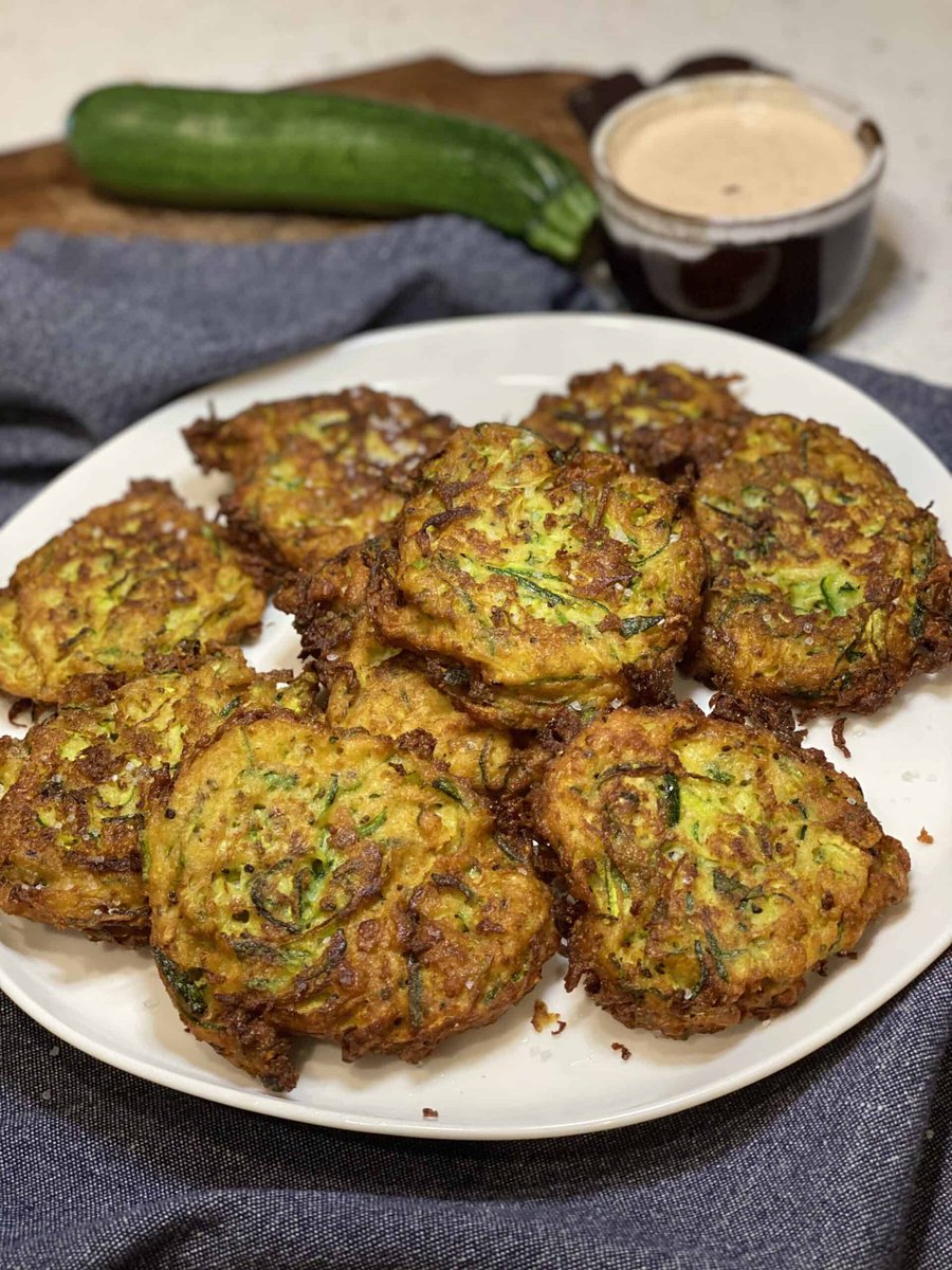 Beachdudeca's tweet image. National Fritters Day, December 2. 
Fritters are easy to cook, and they exist in different forms in cuisines all across the world. They can be sweet or savory. They can be an appetizer, dessert, or entrée.
#NationalDay #FritterDay #Fritter

Learn
en.wikipedia.org/wiki/Fritter