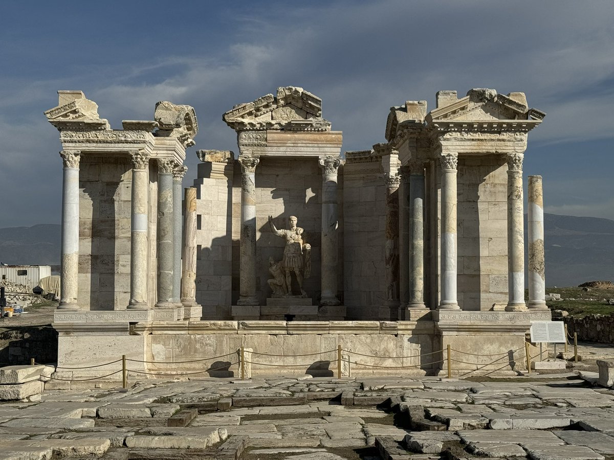 Celal Şimşek tweet media