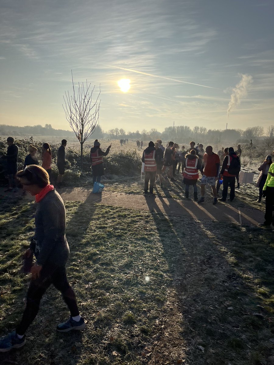 AWeltch's tweet photo. Freezing cold @exeterparkrun with Laurence. ❄️
Big thanks to the volunteers for making it happen. #parkrun #exeterparkrun #oldmanrunning https://t.co/4GqnXSXC4f