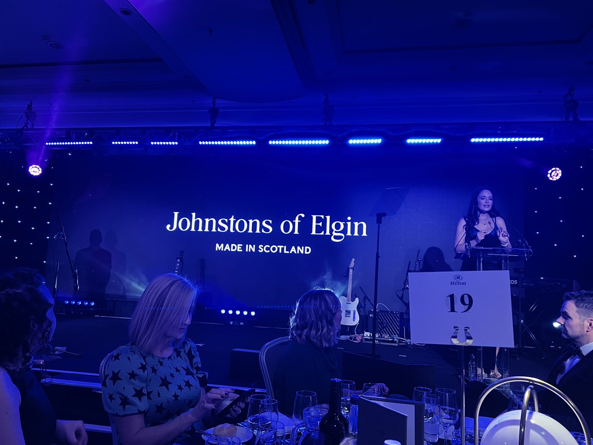 Anna Nelson tweet media