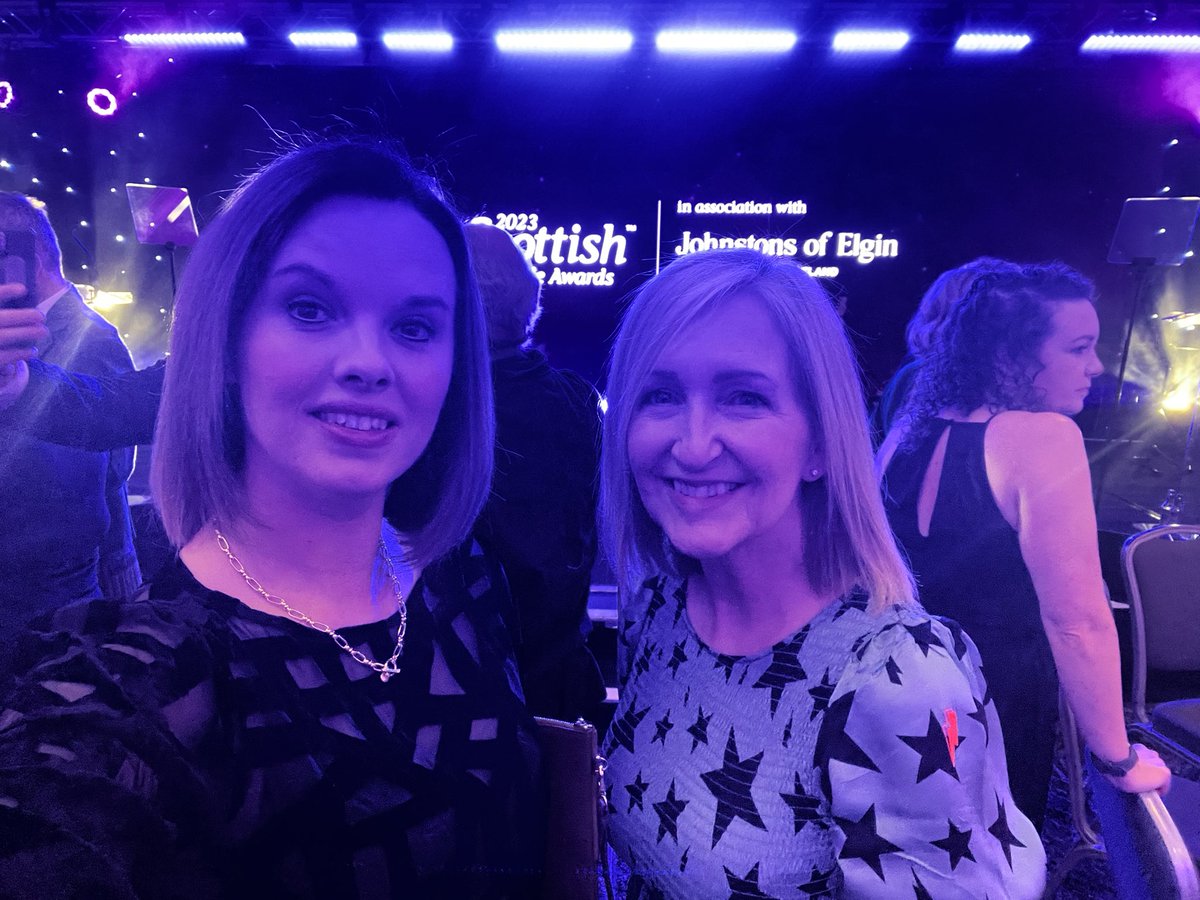 Anna Nelson tweet media