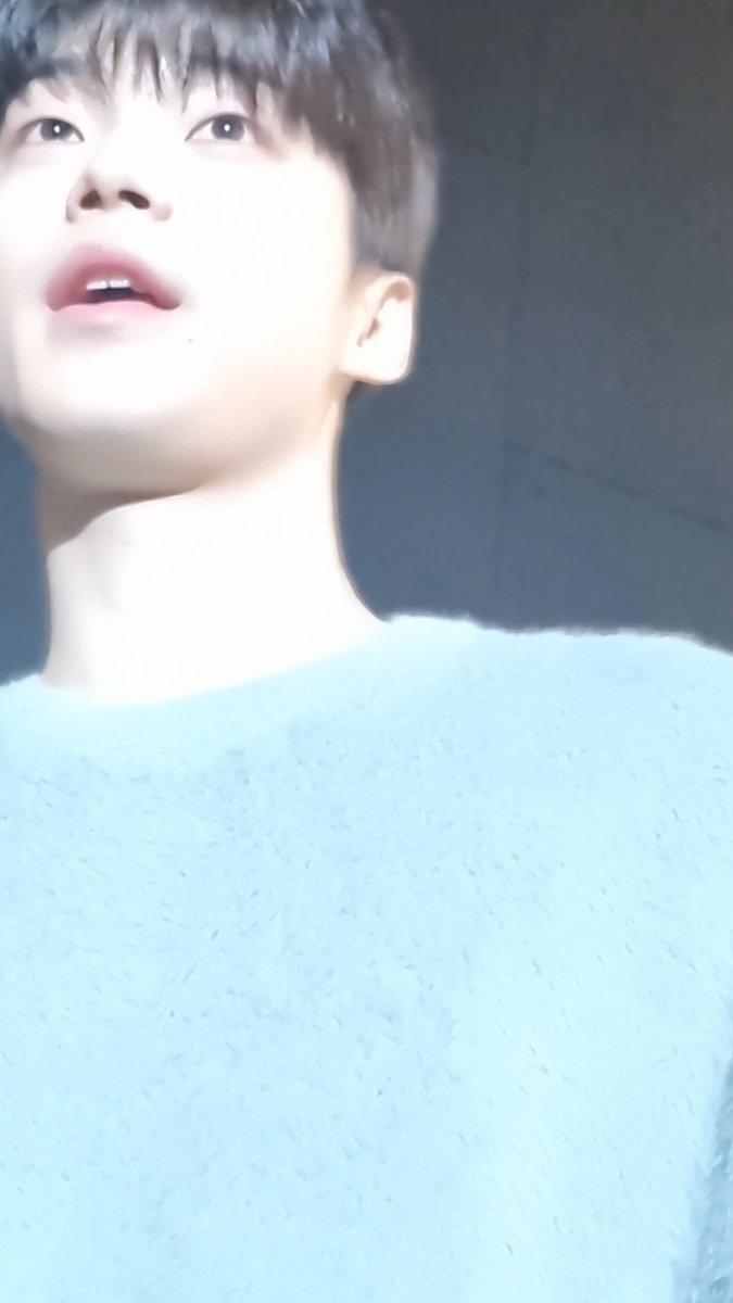 Cinna_tms's tweet image. 내 폰 갖다버려......