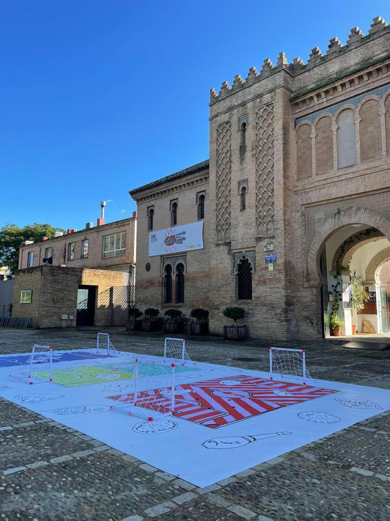 angiemorenoram's tweet photo. Disfrutando de los juegos repartidos por varios distritos de la ciudad organizados por @SevillaTourism con la colaboración de @Mastercard 

Podrán disfrutarse hasta el próximo lunes en horario de 10.00 a 19.00 horas.

Info 📍 👉🏼 https://t.co/FFp5Eps8K6 https://t.co/50an3uSOIf