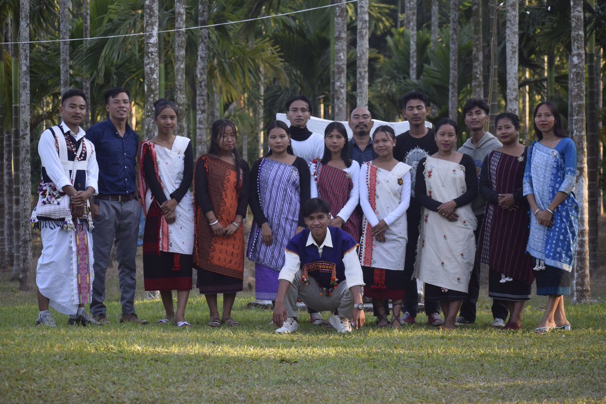 WeekyR's tweet photo. Pre-Christmas celebration at Bethel Baptist Church,which was organised by Malong Ari Christian Kachingrum Amei.
With Honourable Speaker Madam Maggie Katharpi,Prof.Diphu Govt. College https://t.co/Nc9ToN1ztW