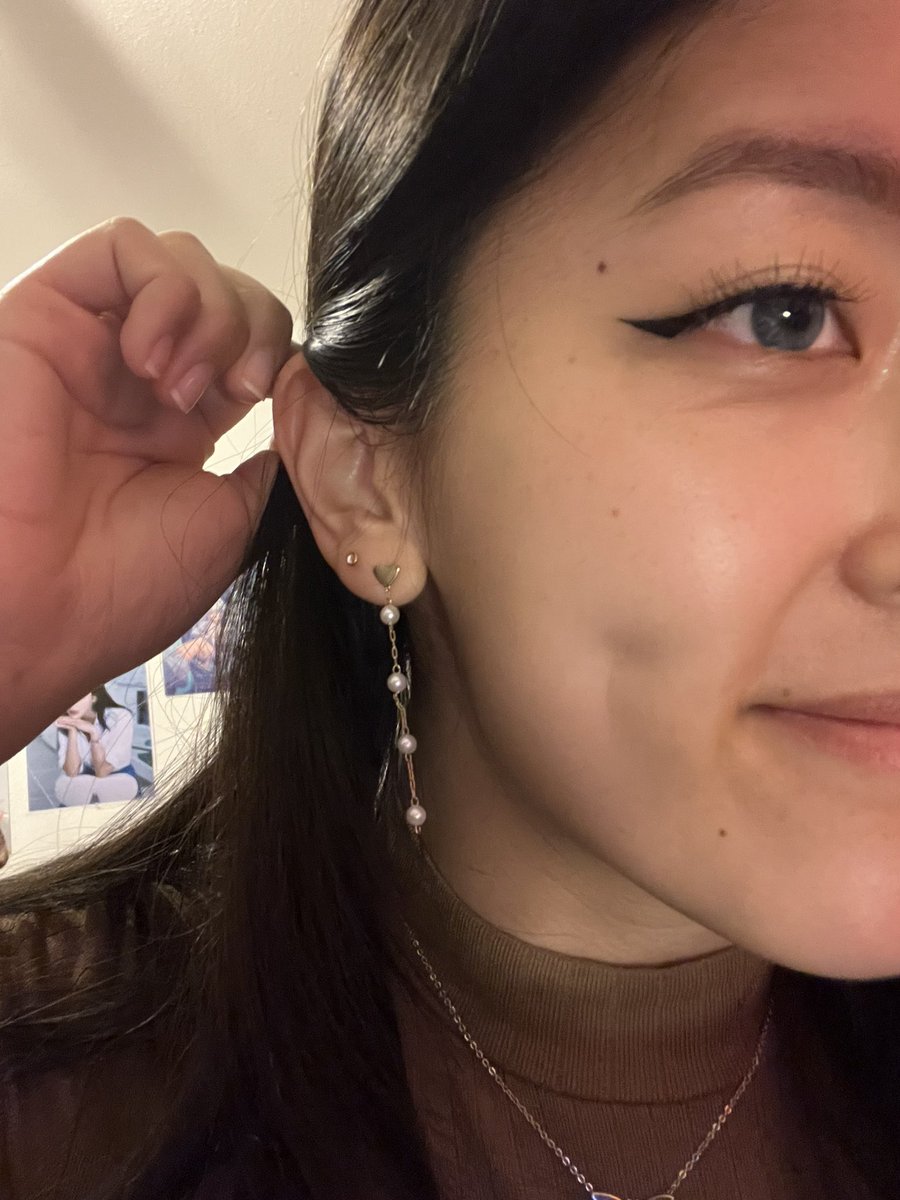 update on the piercings (for reaching 30 sub milestone for my bday stream): 
my ear lobe swelling went down &amp; im able to put an earring thru my original piercing hole now!! so cute 🫶🏼🤍✨