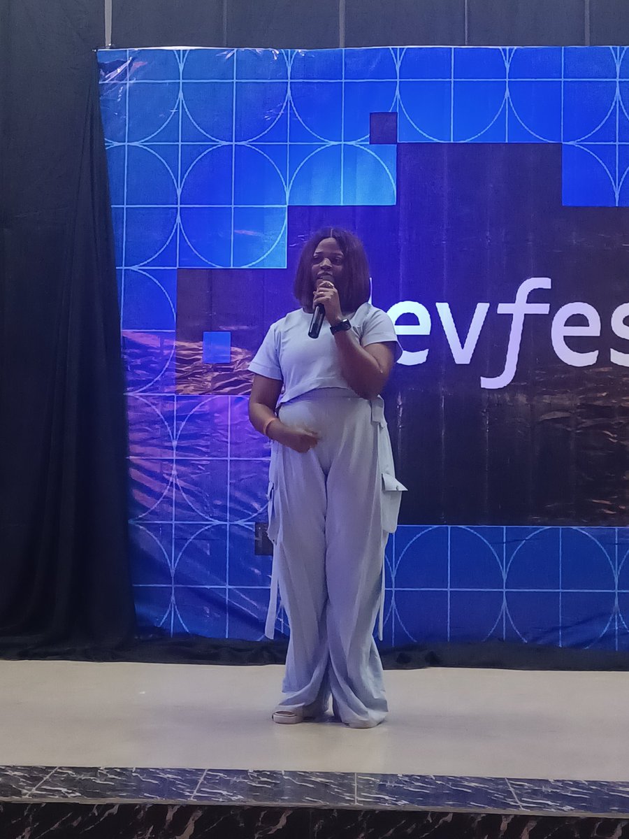 CcChigirl's tweet photo. Ane Itodo on Career Path in Data Science #DevFest2023 #DevFestBauchi https://t.co/dzs4Iia9Jq