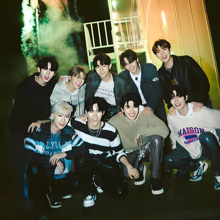 kchartsmaster's tweet photo. For the first time in MelOn Music Awards history, two boygroups won "Best New Artist" in the same year (ZEROBASEONE and RIIZE). https://t.co/1ZqilRmLNo