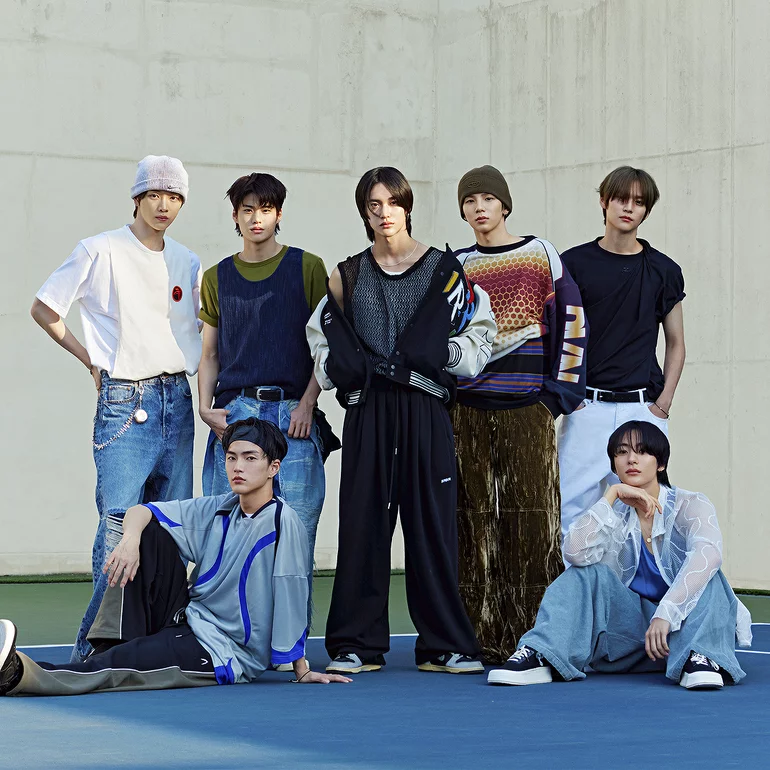 kchartsmaster's tweet photo. For the first time in MelOn Music Awards history, two boygroups won "Best New Artist" in the same year (ZEROBASEONE and RIIZE). https://t.co/1ZqilRmLNo