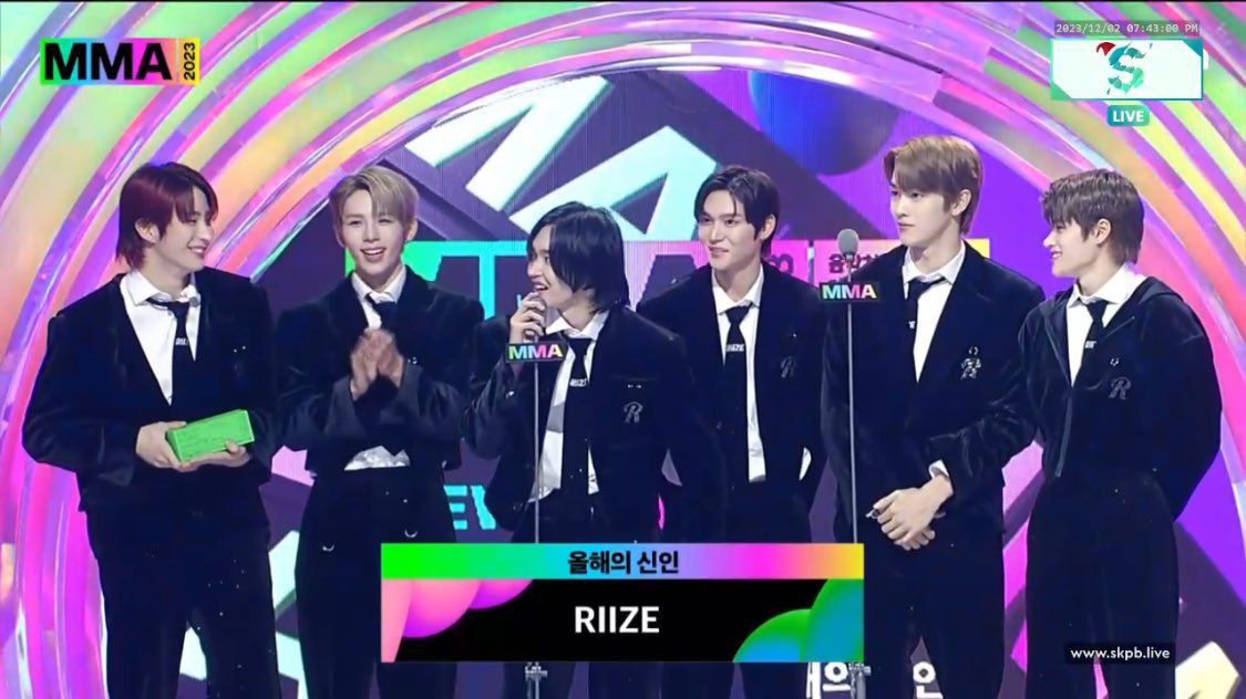 RIIZEfess's tweet image. 🏆 Congratulations RIIZE! for winning ‘New Artist Of The Year’ at 2023 MelOn Music Awards