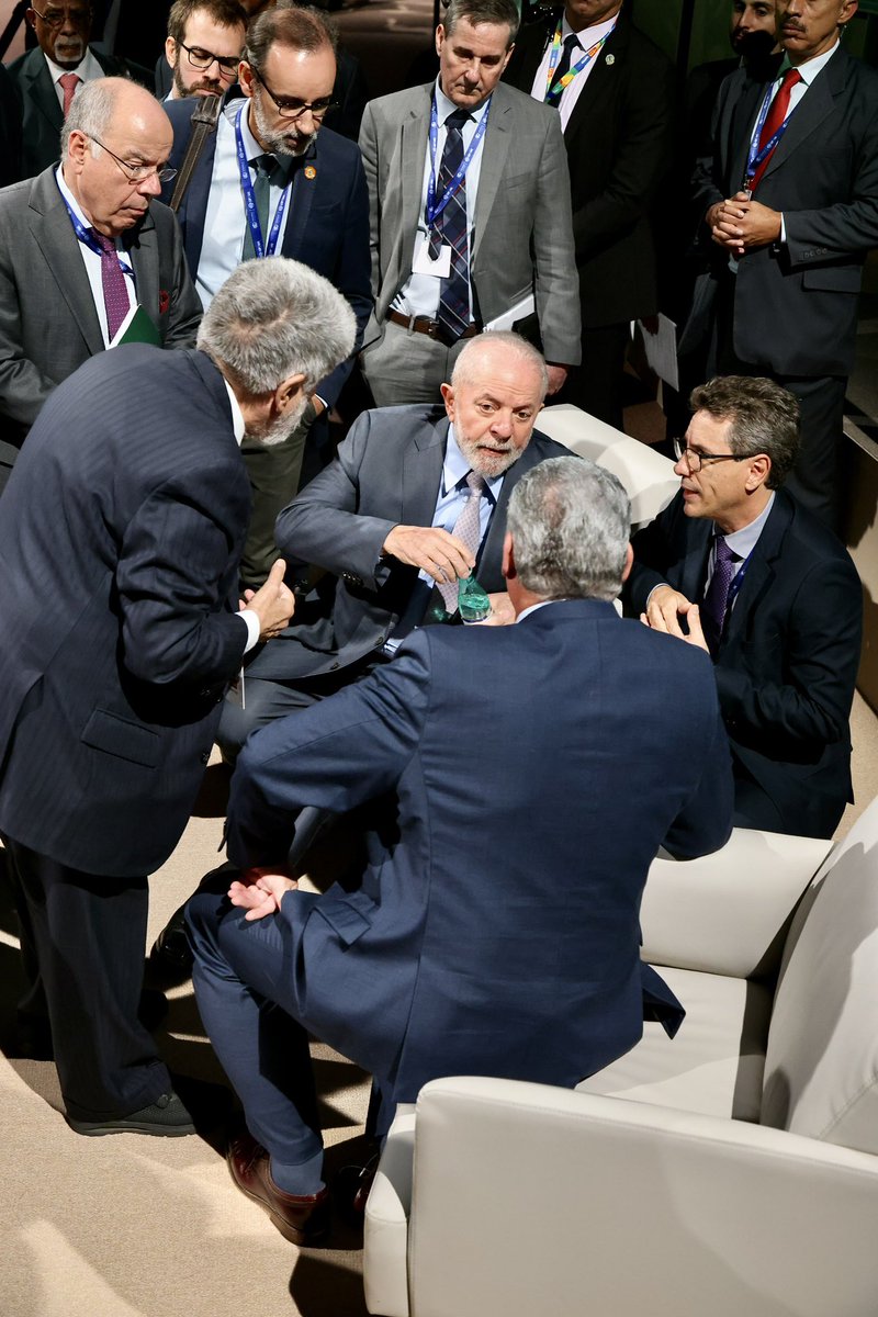 Gran satisfacción reencontrarme con el hermano <a href="/LulaOficial/">Lula</a>, presidente de Brasil. 

Resaltamos el avance positivo de los vínculos y ratificamos la voluntad de continuar trabajando en su fortalecimiento, a partir de oportunidades identificadas.