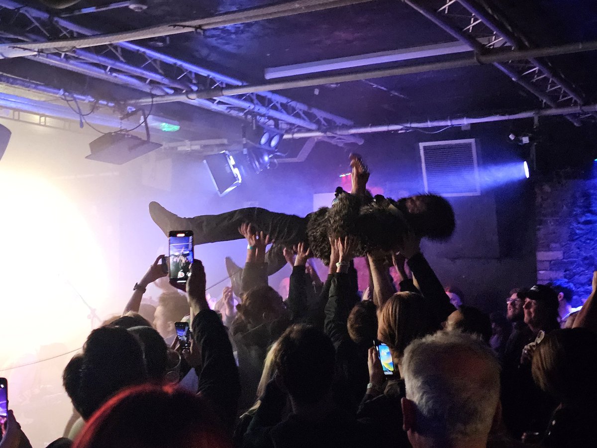 davec9710's tweet photo. Another great night last night @ClwbIforBach watching @Trampolene_Band doing #fromwswanseatohornsey madness as always https://t.co/4Ob8ZSUrJp