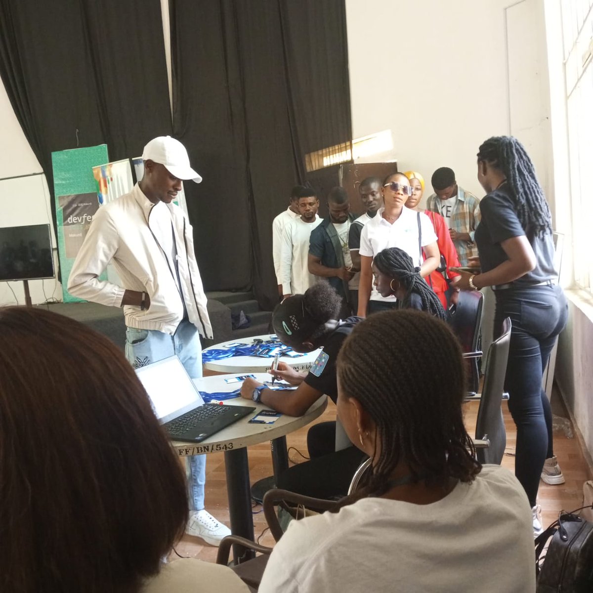 We are live🎉🎉🎉🥂🥂 

Join us as we kickstart #DevFest2023 
An exciting moment where we get to learn from all the amazing speakers this year 😍

<a href="/GDGMakurdi/">GDG Makurdi</a> <a href="/WomenTechmakers/">Women Techmakers</a>