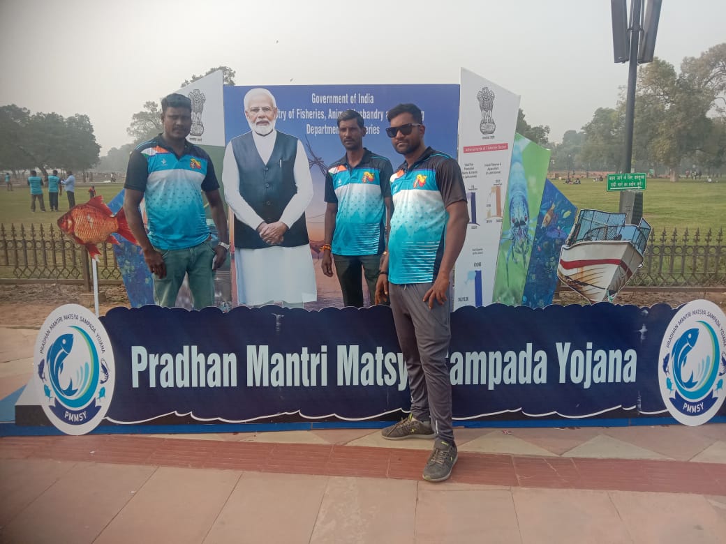 FisheriesGoI's tweet image. Creating memories at India Gate! 

Unforgettable moments are being captured by visitors at the selfie point of the Department of Fisheries, Government of India. 

Visit and snap your memorable selfie! #IndiaGate #SelfiePoint #PMMSY