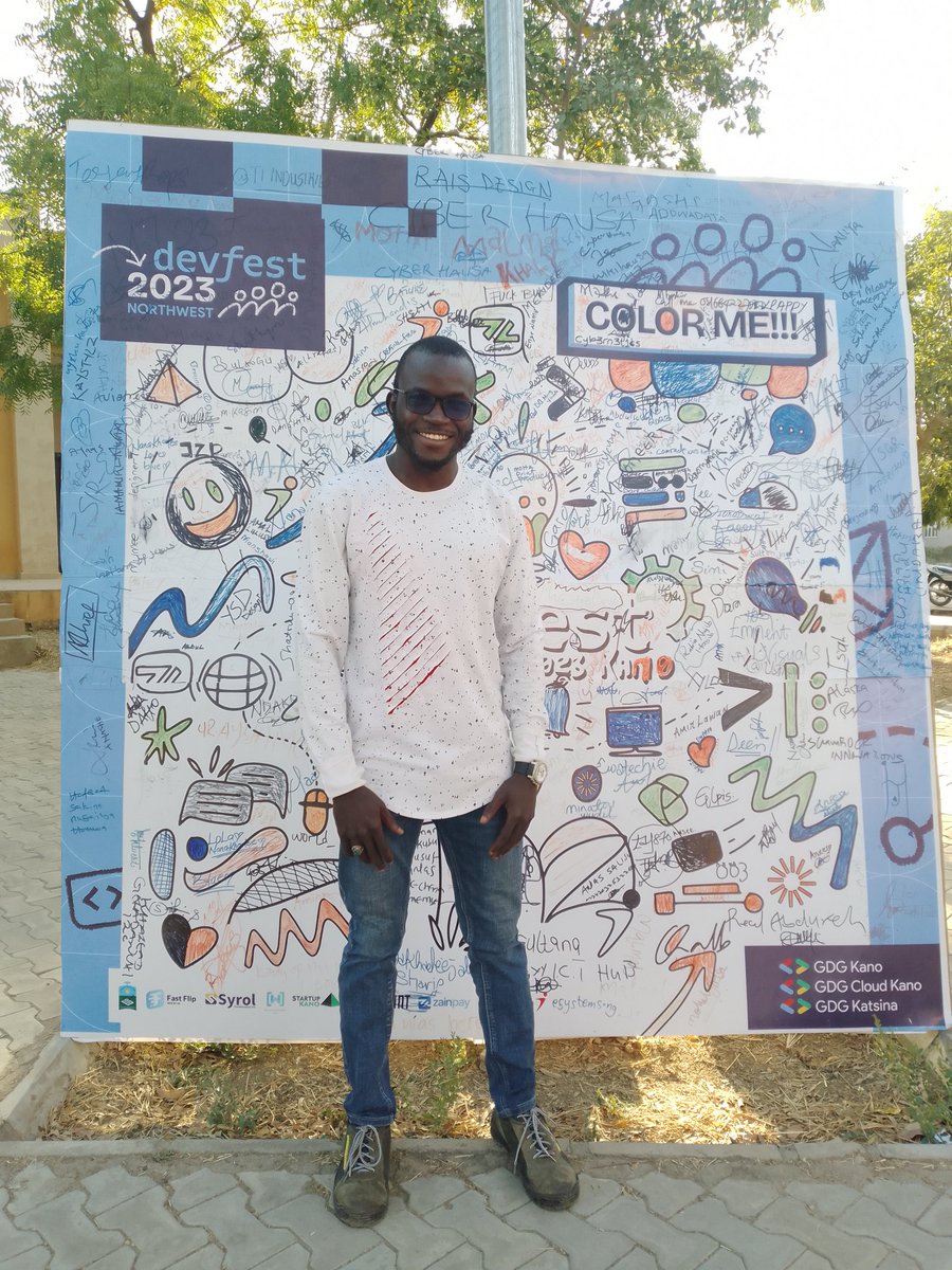 MusaDankano3935's tweet photo. #DevFestKanoStudentsEdition
#gdsckano
#DevFestKanoSE https://t.co/FMBJvKiSKf