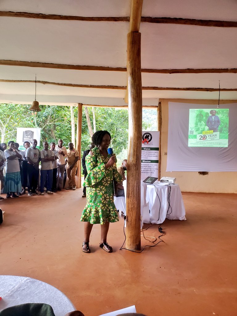 CTPHuganda's tweet photo. "I started out here with @ugwildlife in 1996 as Uganda's first wildlife vet when there were only 2 habituated gorilla groups, and one research group in Ruhija. Today there are 27 habituated groups."

#CTPHAt20 #OneHealth #WalkingWithGorillas #SavingGorillasOneSipAtATime https://t.co/wzK8dfbMce