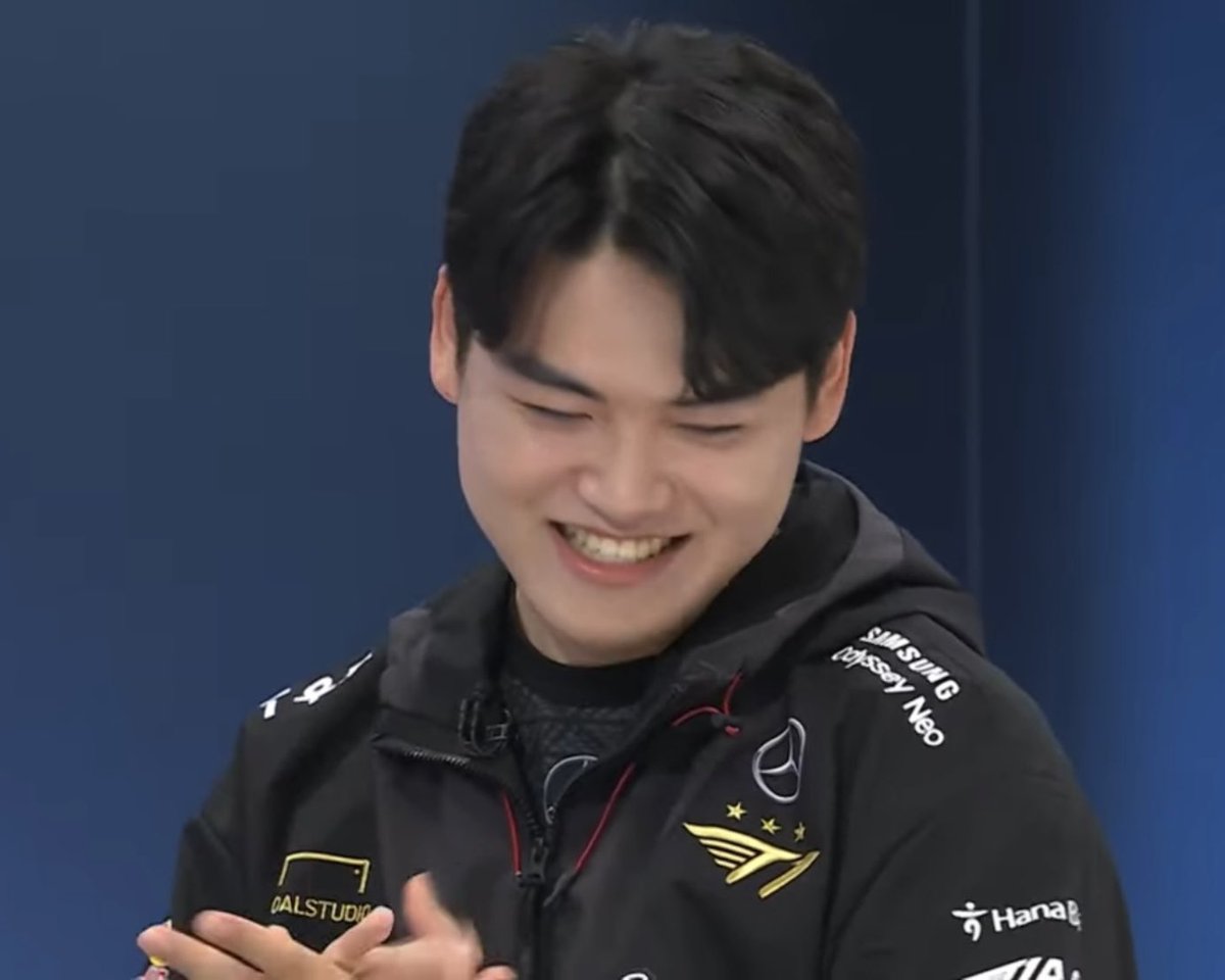 환하게 웃는 민형이를 탐라에 뿌려보아요🤍

*ﾟ ﾟ･ ✧.｡. *. •.°✵  :･ﾟ✧ :･ﾟ✵ *:･ﾟ✧:.｡.:*･ﾟ♡★♡ﾟ･*:.｡ ｡.:*･ﾟ♡★♡ﾟ･*:.｡ ｡.:*･ﾟ♡★♡ﾟ･*:.｡ ｡.:*･ﾟ♡★♡ﾟ♡✧。°₊·ˈ∗♡∗ˈ‧₊°。✧♡

#gumayusi