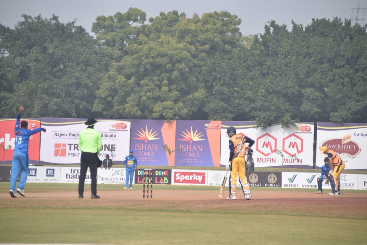MPGautamGambhir's tweet photo. EDPL के 12वें मैच में Gandhi Nagar Gladiators ने Krishna Nagar Royals को 7 विकेट से हराया।
मैच का टॉस गाँधी नगर से निगम पार्षद प्रिया कंबोज जी ने करवाया।
मैन ऑफ मैच का अवार्ड वर्किंग जर्नलिस्ट ऑफ इंडिया के राष्ट्रीय अध्यक्ष संजय उपाध्याय जी, सेवा भारती से तरुण गुप्ता जी, अग्रवाल समाज के महामंत्री संजय गुप्ता जी और निगम पार्षद राजू साईं जी ने इमरान को उनके उत्कृष्ट प्रदर्शन के लिए दिया।
