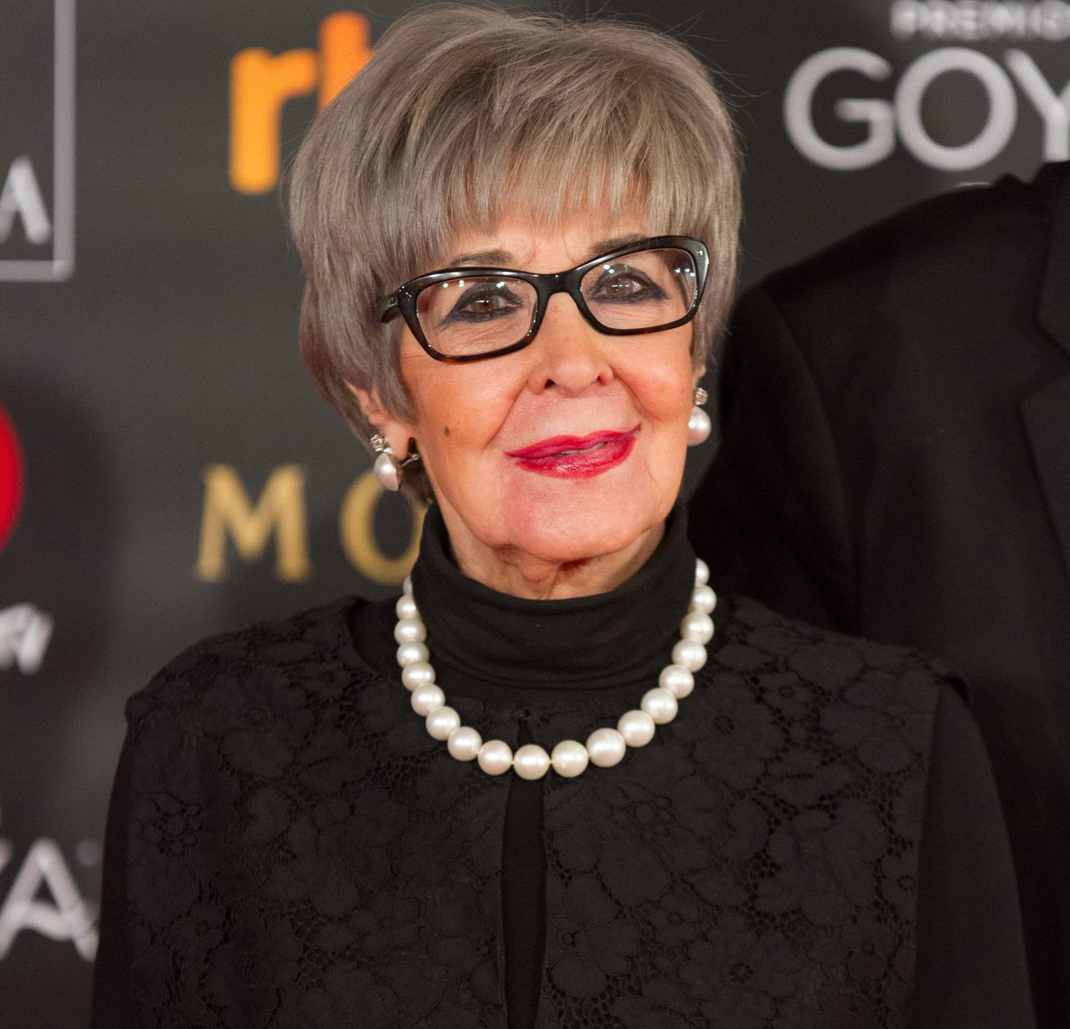 Se nos ha ido Concha Velasco, una mujer fuera de serie, un espejo en el que mirarse, el talento en esencia pura, un mito...

Y una excepcional embajadora por todo el mundo de Valladolid y de Castilla y León.

Seguirá formando para siempre parte de nuestras vidas. DEP