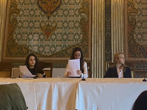 Hukukta Kariyer Kulübü: Fani Dizeler; Matria