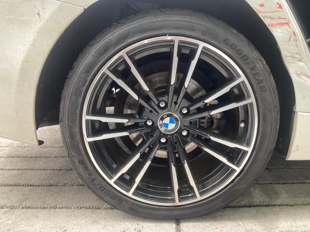 propelauto's tweet photo. BMW F30 328i 18inch Stock Alloy Wheels with Tire #ForSale 

245/40ZR18 - GOODYEAR TIRE - 1122(YOM)

Come &amp; Replace your car rims🤗🚗🛒

#F30 #316i #320i #328i #SGcars #Pitstop #Tyreshop #Alloywheels #RepairCars #SGWorkshops #BMWWorkshops #LocalScrapYard #ScrapCarParts #PropelAuto https://t.co/flAJFTDj2c