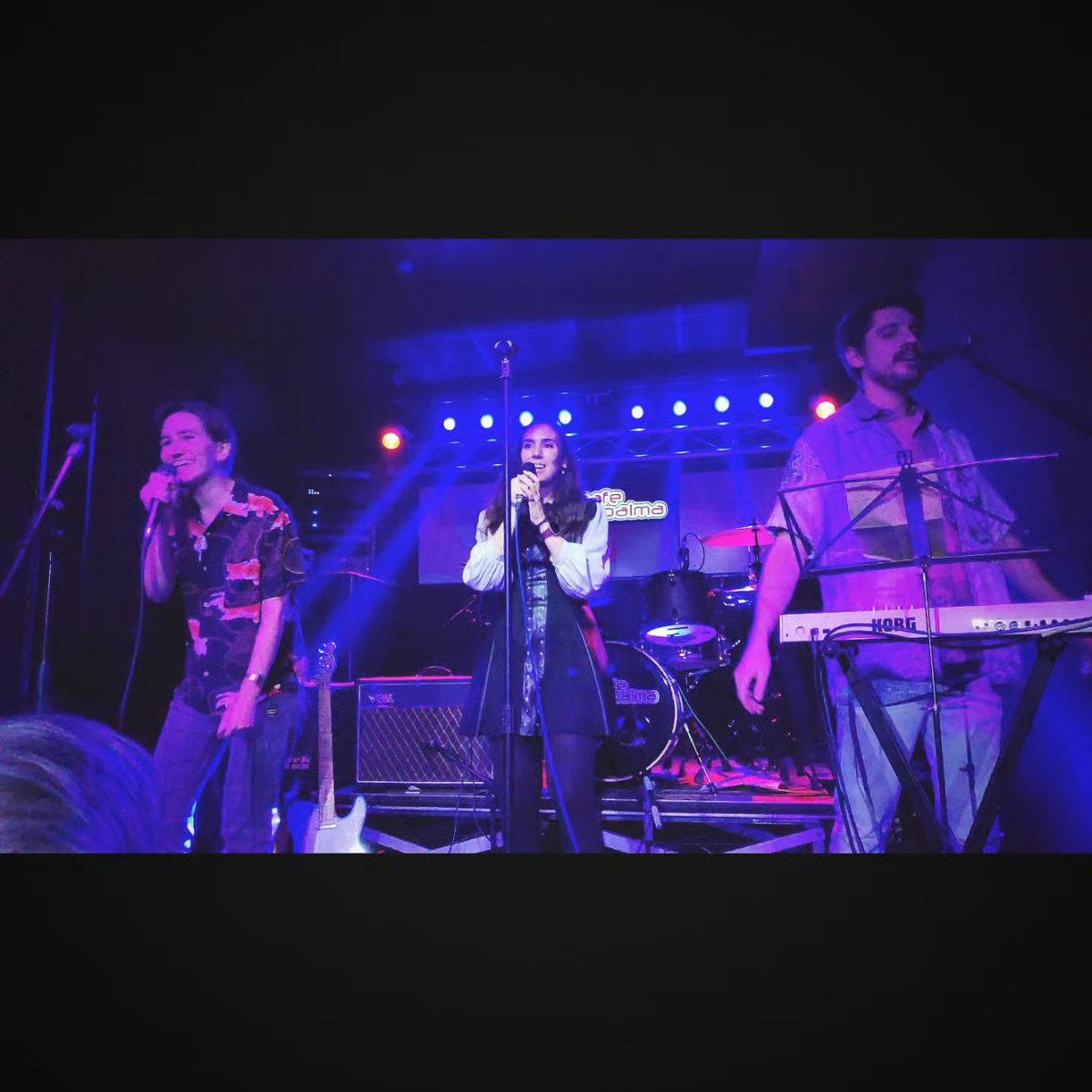 Los Lagos de Hinault <a href="/LagosDeHinault/">Los lagos de Hinault</a> + Macarena FVO <a href="/MacarenaFVO/">Macarenita</a> en <a href="/cafelapalma/">CAFE LA PALMA</a> <a href="/FIKASOUND/">FIKASOUND</a>