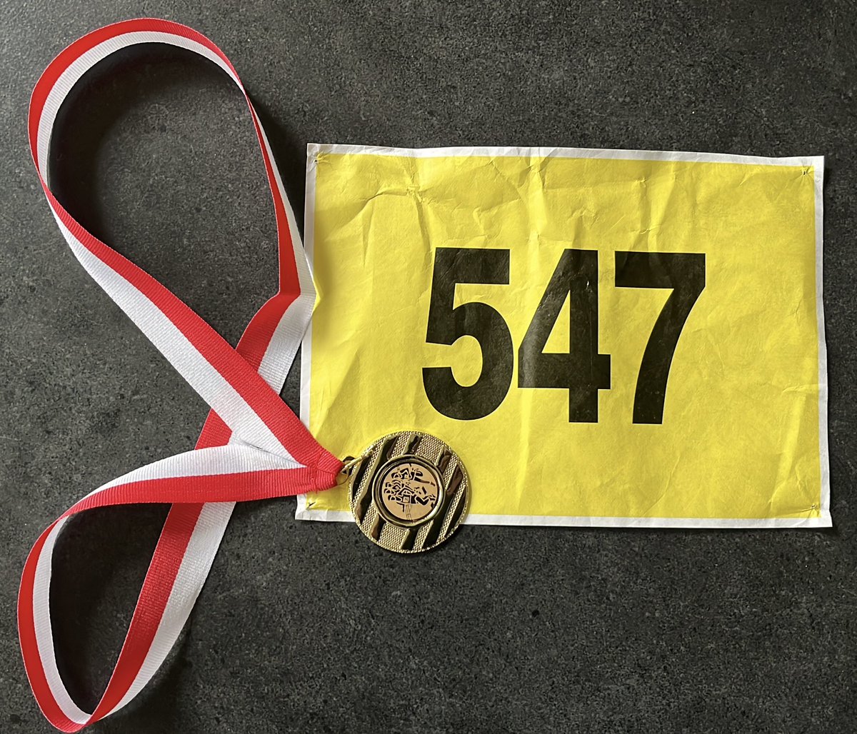De Sint Nicolaasloop was weer top geregeld!@QuoVadisbun
Zelf de 5km gelopen.
