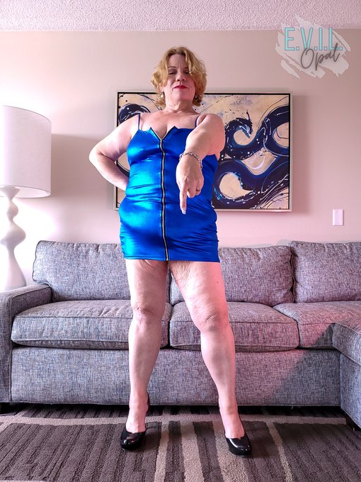 Want to connect intimately with your Evil Goddess? Start by subscribing to my NiteFlirt+ fanclub!  https://t<a href="/tag/footdomination"class="tags"><span>#footdomination</span></a><a href="/tag/bbwfeet"class="tags"><span>#bbwfeet</span></a>