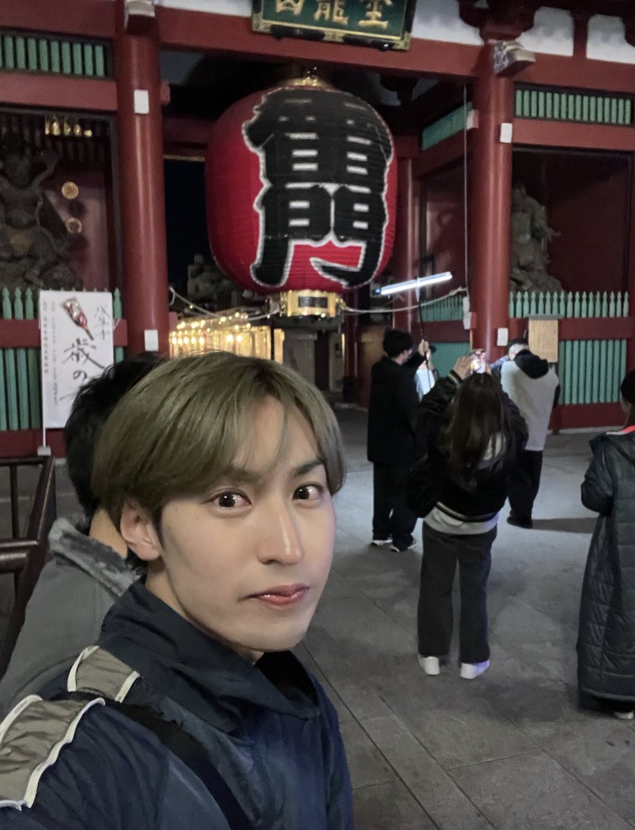 Tsuboiharuto_'s tweet photo. リハ終わりに浅草行ったの⛩️

屋台とか閉まってたからまた行きたいね🗼 https://t.co/lGgX9yJGMt