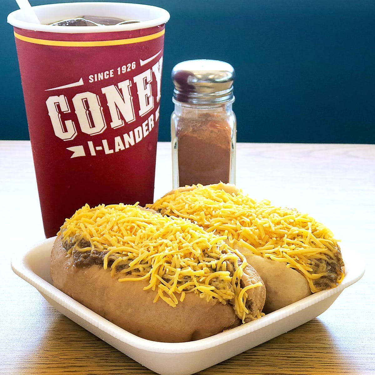durandurantulsa's tweet photo. Take Out Food of the day: Cheese Coney at @ConeyILander #food #foodporn #hotdogs #chilidogs #coneys #CheeseConey #coneyilander https://t.co/rmIprYQ1D7