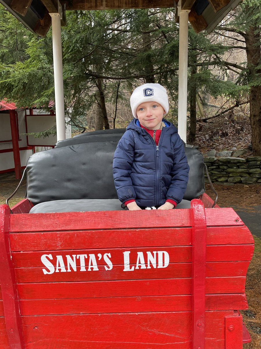 NickG2210's tweet image. Reppin the #BlockC up in Vermont!! #SantasLand