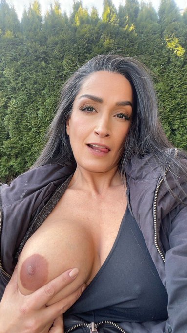 I don't know how things are with you but #summer is welcome back for me! ☀️ How are you #supposed to<a href="/tag/summer"class="tags">#summer</a><a href="/tag/free"class="tags"><span>#free</span></a><a href="/tag/clothes"class="tags"><span>#clothes</span></a><a href="/tag/feel"class="tags"><span>#feel</span></a><a href="/tag/supposed"class="tags"><span>#supposed</span></a>