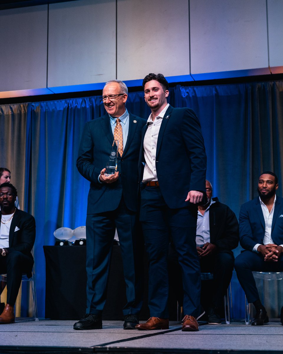 Roy Kramer SEC Male Athlete of the Year 🙌 Congratulations to Dylan on being recognized at this year’s SEC Legends event in Atlanta.