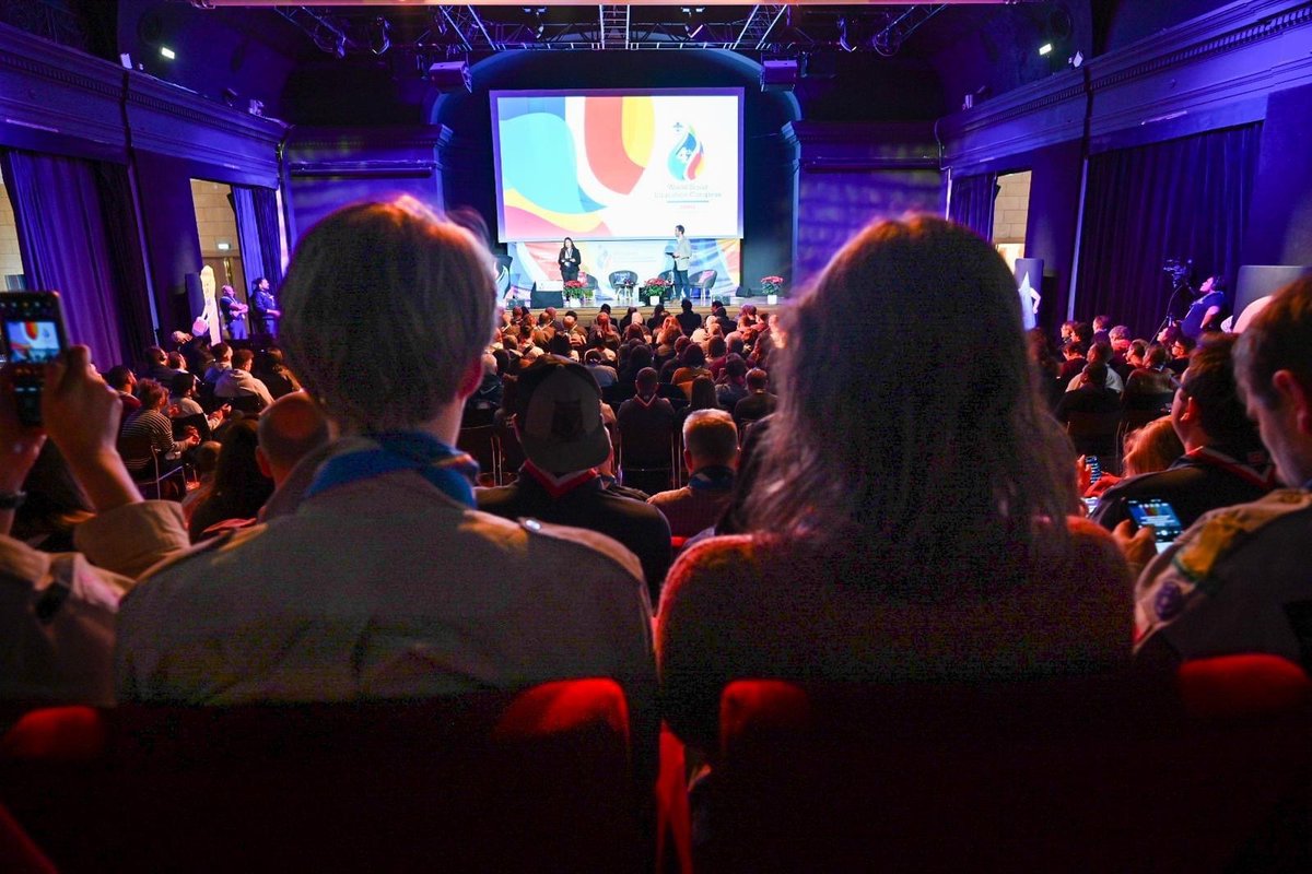 Si sta svolgendo in questi giorni a Parigi il <a href="/ScoutCongress/">World Scout Education Congress</a>. Presenti per la FIS Marco, Clara, Marialuisa, Giulio, Don Paolo (<a href="/agesci/">AGESCI</a>) e Margherita, Andrea, Niccolò (<a href="/cngei/">Scout CNGEI ⚜️☘</a>)!