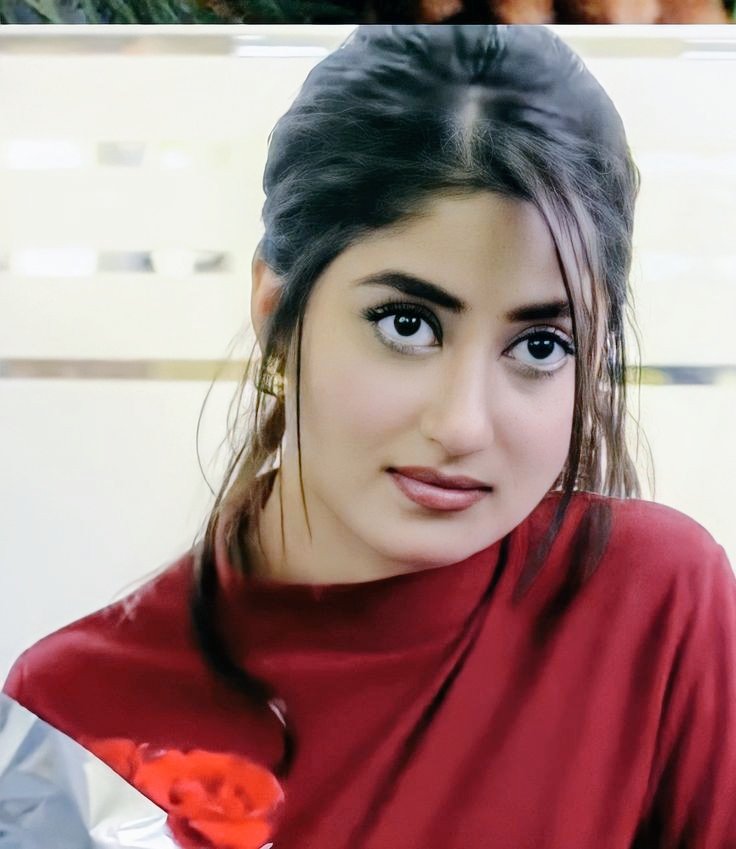 #من_كل_بحر_قطرة 
تلك العيون قصائد لو ترجمت
لم يبقى عند القائلين كلام...
(#عيونا💔)
#الجمال_عباره_عن 
#يمكن_طيبتي_غلطه