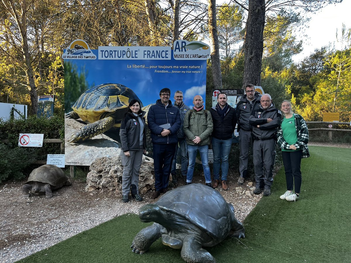 Visite d’un des 20 projets bénéficiaires de la #MissionNature ! 

🐢 Avec @OFBiodiversite et @FDJ au  village des Tortues de Carnoules qui participe à la sauvegarde des tortues d'Hermann dans le Var. 
Découvrez les projets de protection de la nature partout sur le territoire !