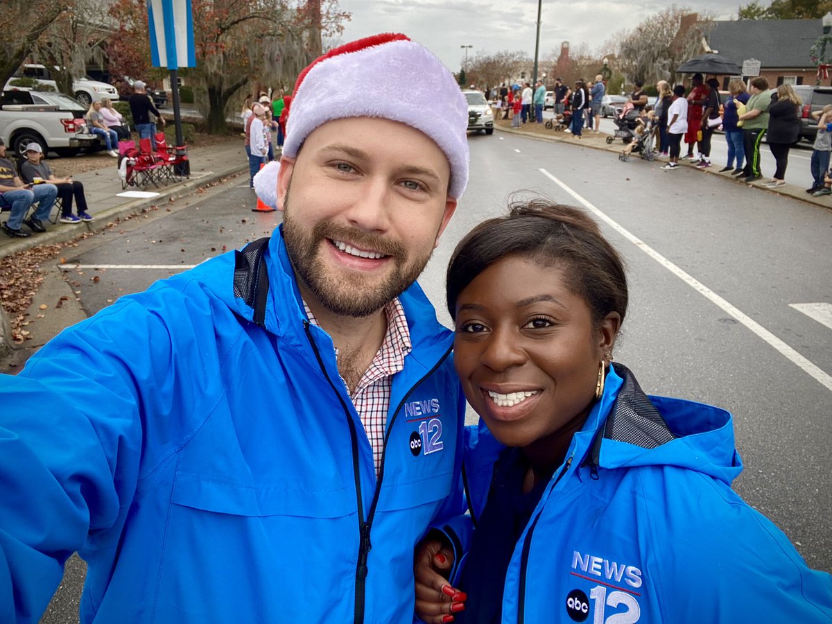 TylerDHardin's tweet photo. Merry Christmas and Happy Holidays from the @WCTI12 Team! 🎄🎁 🎉

We kicked off the holiday season at the New Bern Christmas Parade. It was great to see so many folks (even Santa Claus) downtown this morning for the festivities. https://t.co/v1ZHfRIzHN